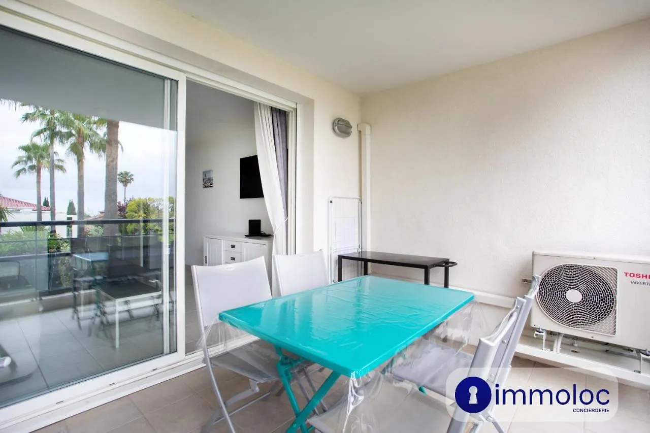شقة Air Conditioning Studio With Pool St Laurent Du Var سا لُرون دو فار فرنسا