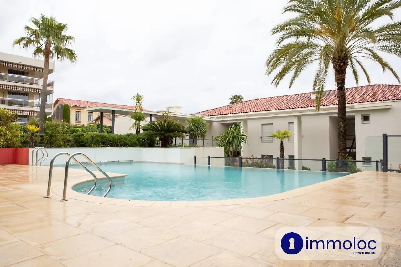 شقة Air Conditioning Studio With Pool St Laurent Du Var سا لُرون دو فار