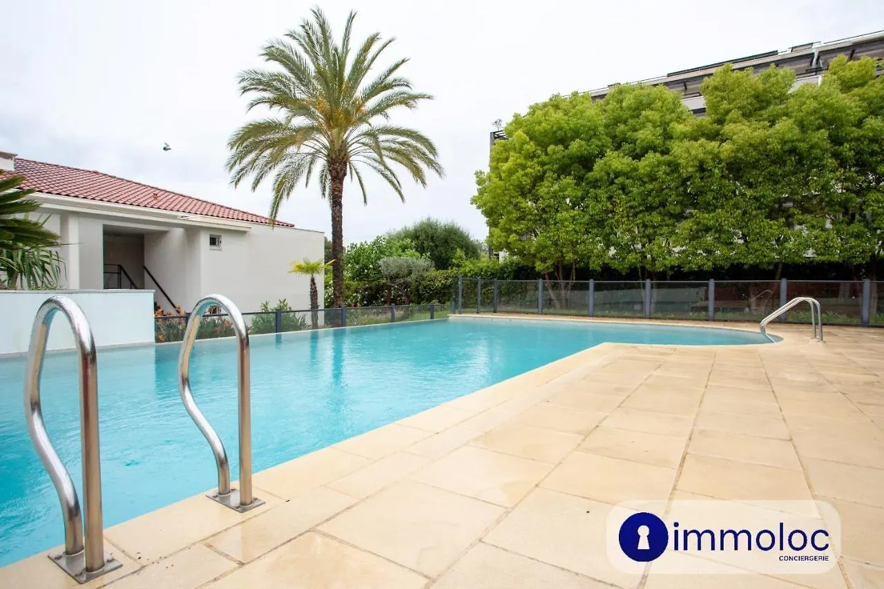 Air Conditioning Studio With Pool St Laurent Du Var سا لُرون دو فار شقة سا لُرون دو فار