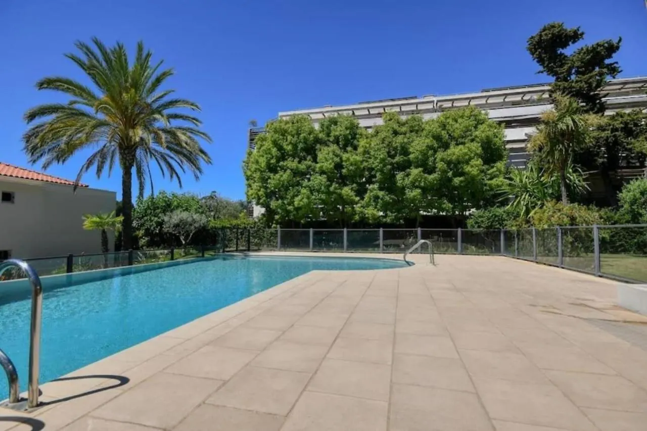 Air Conditioning Studio With Pool St Laurent Du Var سا لُرون دو فار